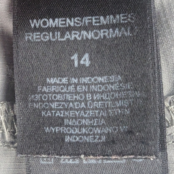 The North Face Size 14 Lightweight Shorts In Gray - Picture 7 of 12